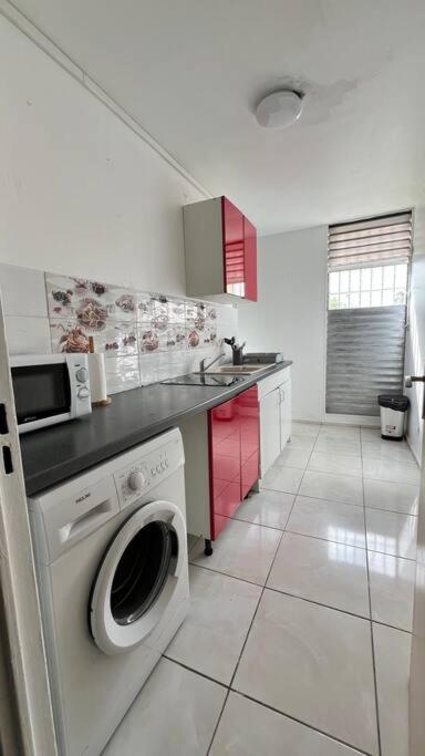 Appartement Proche Aeroport Au Rez-De-Chaussee Les Abymes Ngoại thất bức ảnh