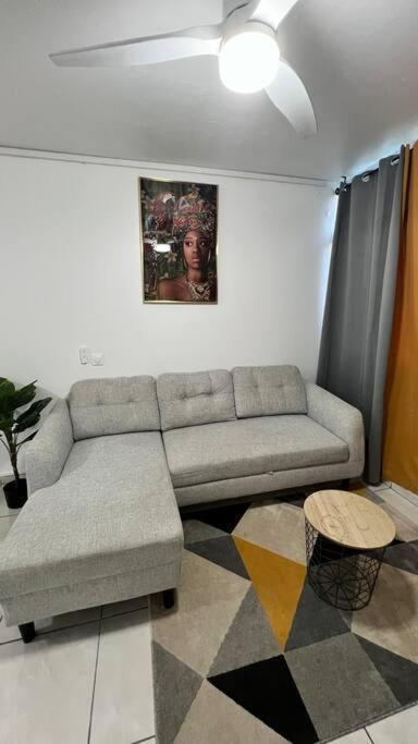 Appartement Proche Aeroport Au Rez-De-Chaussee Les Abymes Ngoại thất bức ảnh